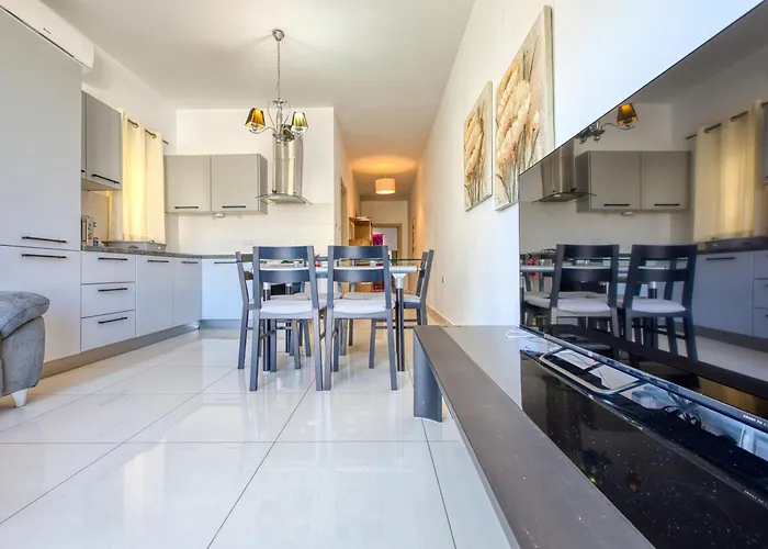 Apartment New To The Market - Seabreeze By Sf Homes St. Paul's Bay