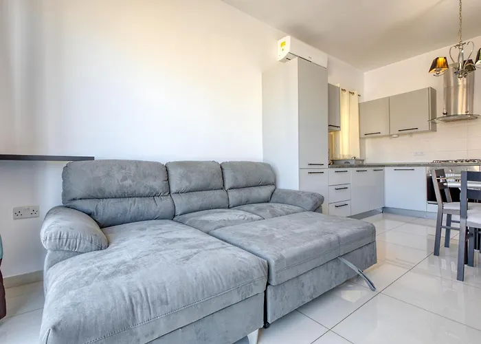 New To The Market - Seabreeze By Sf Homes Apartment St. Paul's Bay