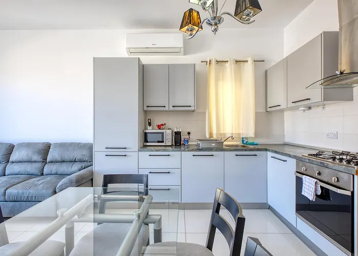 Apartment New To The Market - Seabreeze By Sf Homes