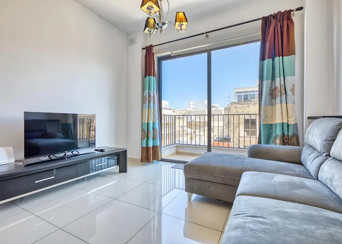 New To The Market - Seabreeze By Sf Homes Apartment *