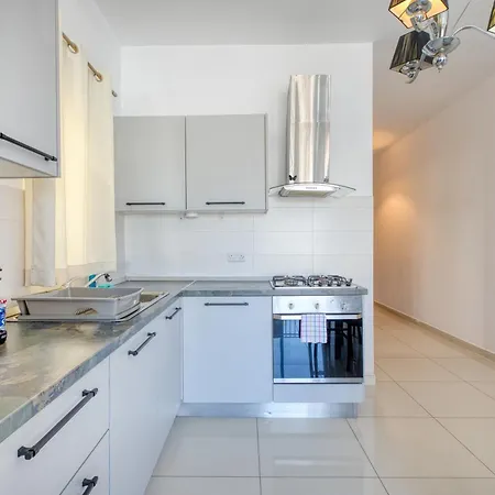 New To The Market - Seabreeze By Sf Homes St. Paul's Bay